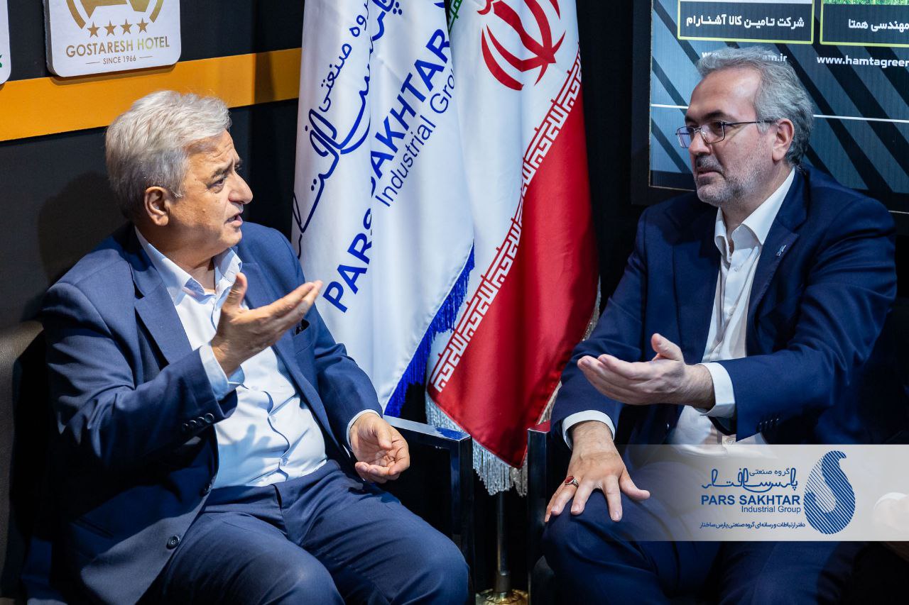 گزارش تصویری// دومین روز حضور “صنایع معدنی و فولادی گروه صنعتی پارس ساختار”  در نمايشگاه تبریزمتافو با حضور مهندس اباذر رئیس هیئت عامل گروه صنعتی پارس ساختار