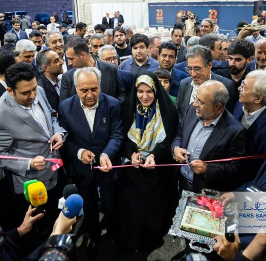 بیست و سومین نمایشگاه متالورژی تبریزمتافو به همت انجمن فولاد آذربایجان با حضور مشاور اقتصادی رئیس جمهور،استاندار آذربایجان شرقی،رئیس اتاق بازرگانی تبریز، معاون وزیر صنعت،معدن و تجارت در محل دائمی نمایشگاه های بین المللی تبریز آغاز به کار کرد.   @parssakhtar