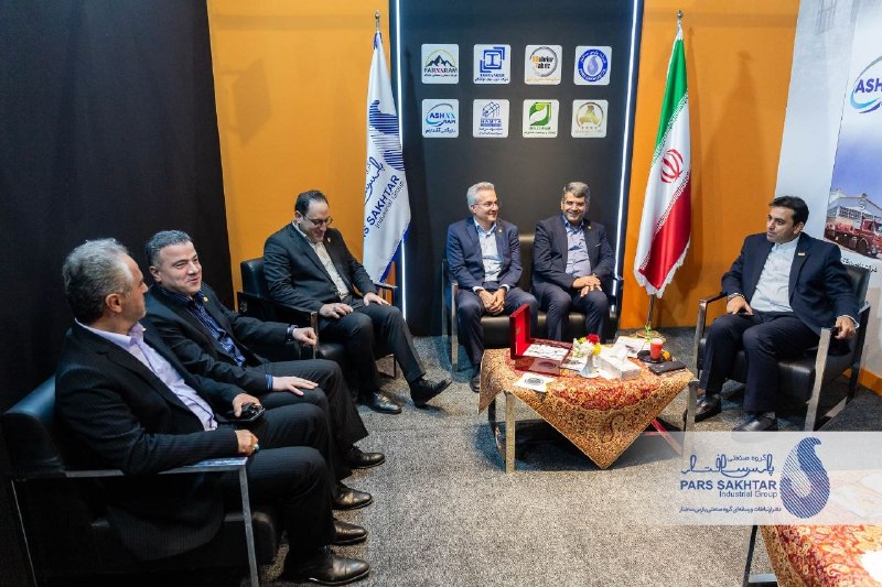 سری دوم گزارش تصویری// دومین روز از غرفه “صنایع معدنی و فولادی گروه صنعتی پارس ساختار”  در بیست و سومین دوره نمايشگاه تبریزمتافو ۱۴۰۵ با حضور مهندس اباذر رئیس هیئت عامل گروه صنعتی پارس ساختار